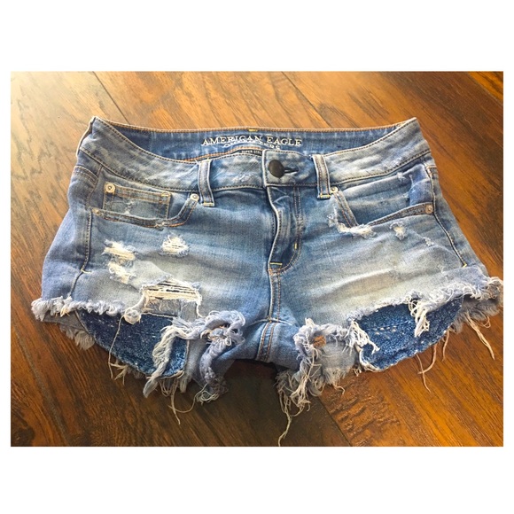 American Eagle exposed pocket distressed shortie super stretch denim shorts - Picture 6 of 7